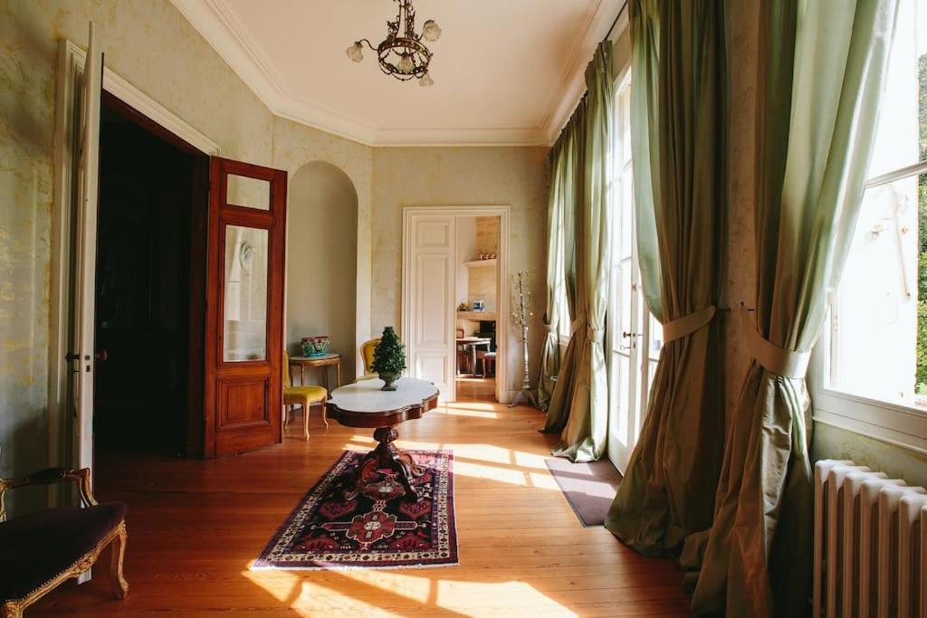 Chateau Couffins Asques Екстериор снимка